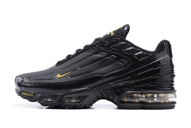 TN air max plus black and gold