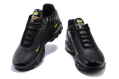 TN air max plus black and gold