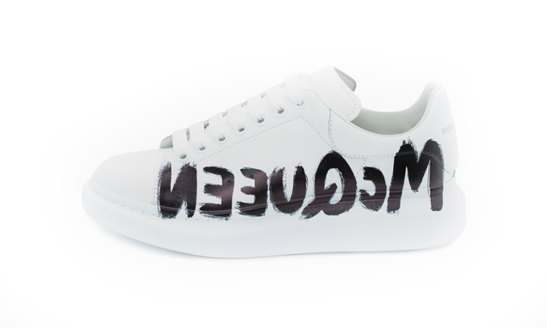 Mcqueen Graffiti Oversize White